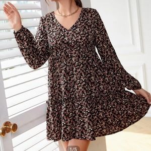 Ditsy Floral Ruffle Smock Dress